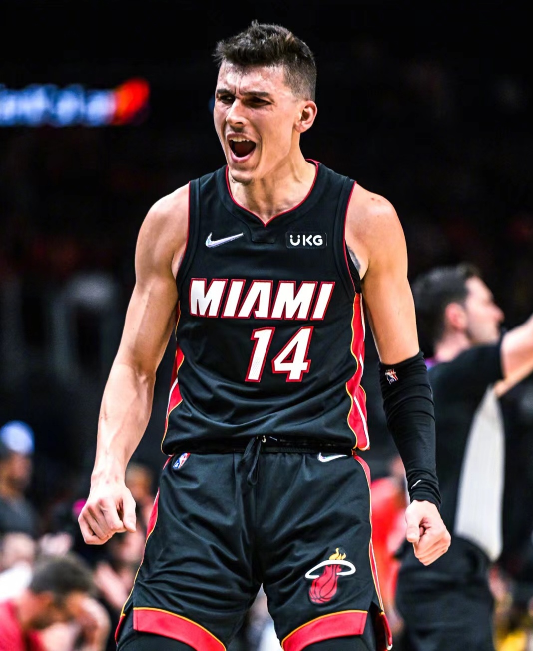 九游-关于今晚体能课后，葡萄牙体育复出首秀备战NBA常规赛，令人意外，团队化学反应显著的信息