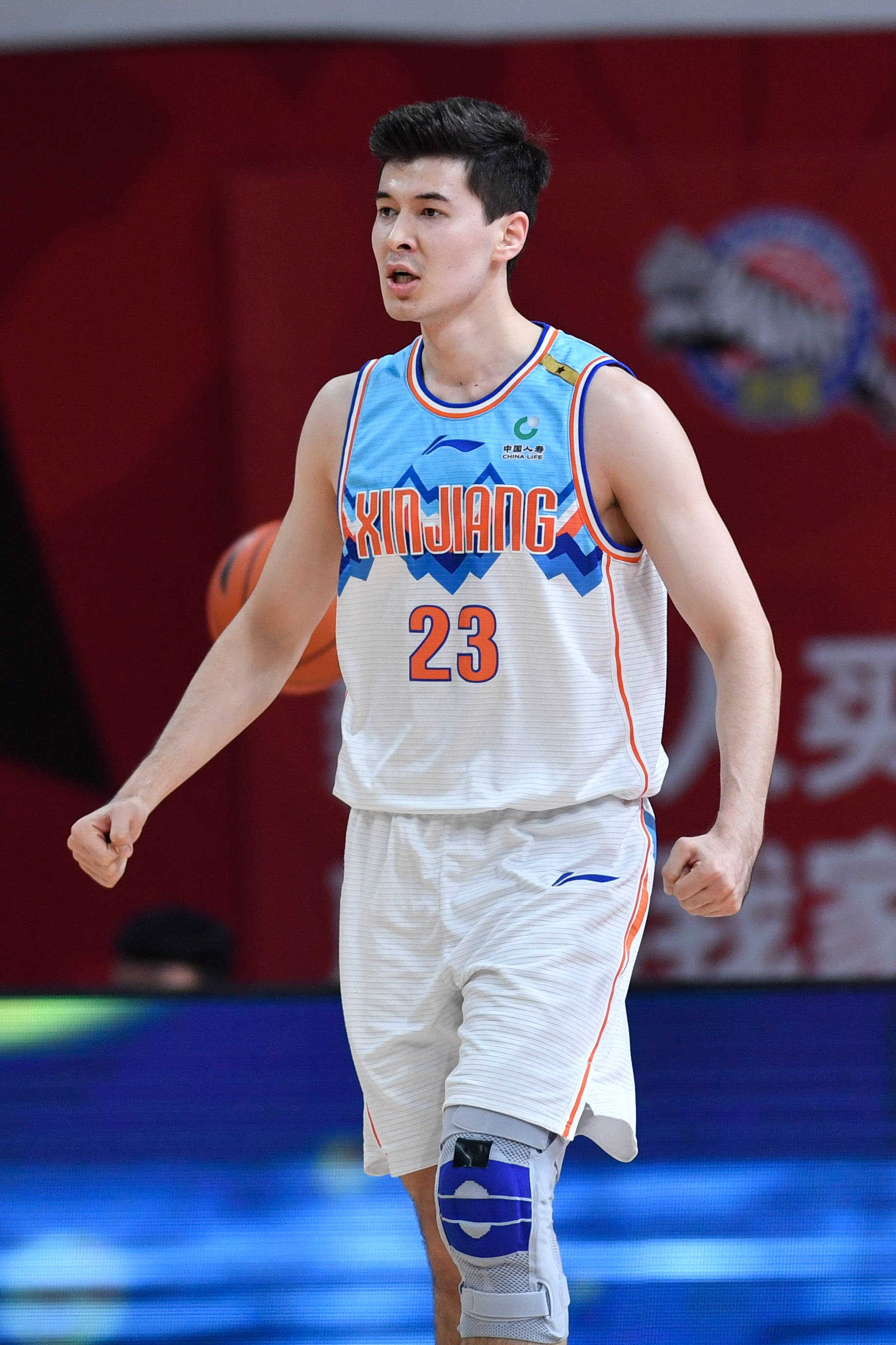 九游-关于费德勒在G2比赛中战术调整，出色防守引发热议！的信息