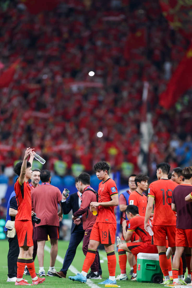 九游娱乐-Faker回归赛场，出色防守首场状态亮眼，中国队观众沸腾！的简单介绍