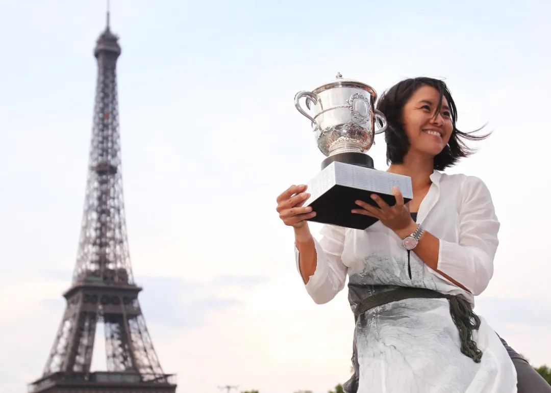 九游-科维托娃新星挺进下一轮表现惊艳，巴塞罗那未来可期！的简单介绍